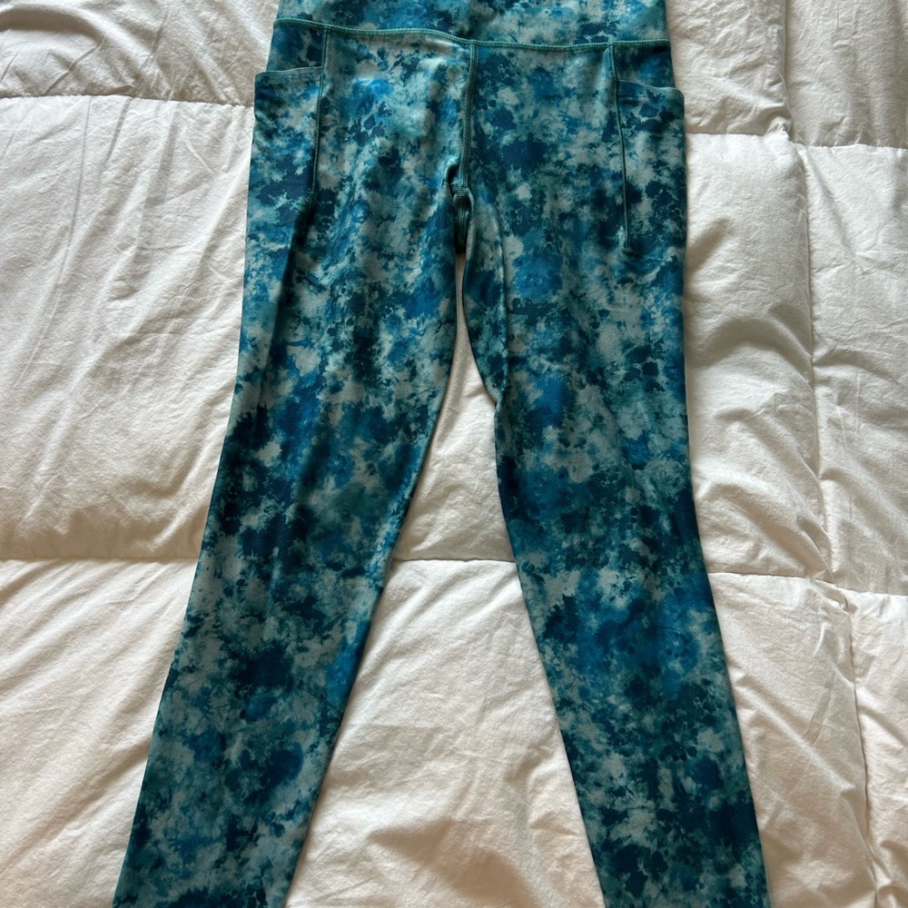 Athleta Salutation Stash Leggings